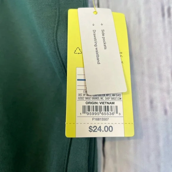 NWT Mens Shorts - Picture 2 of 2